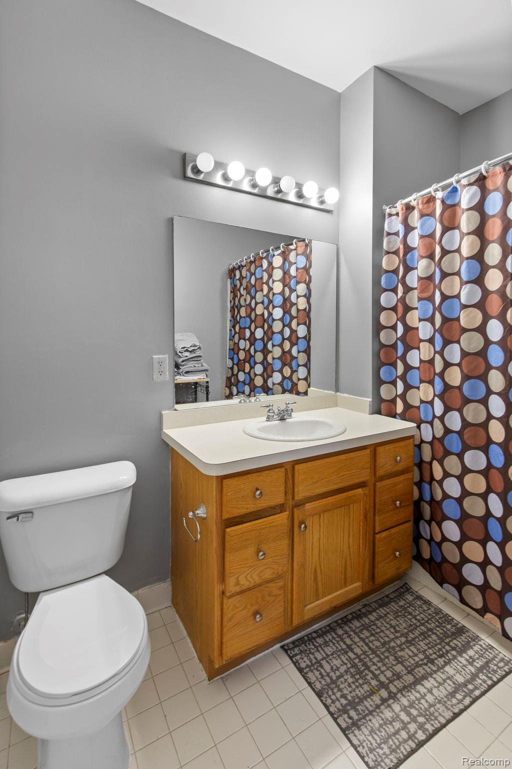 304 Constitution Street