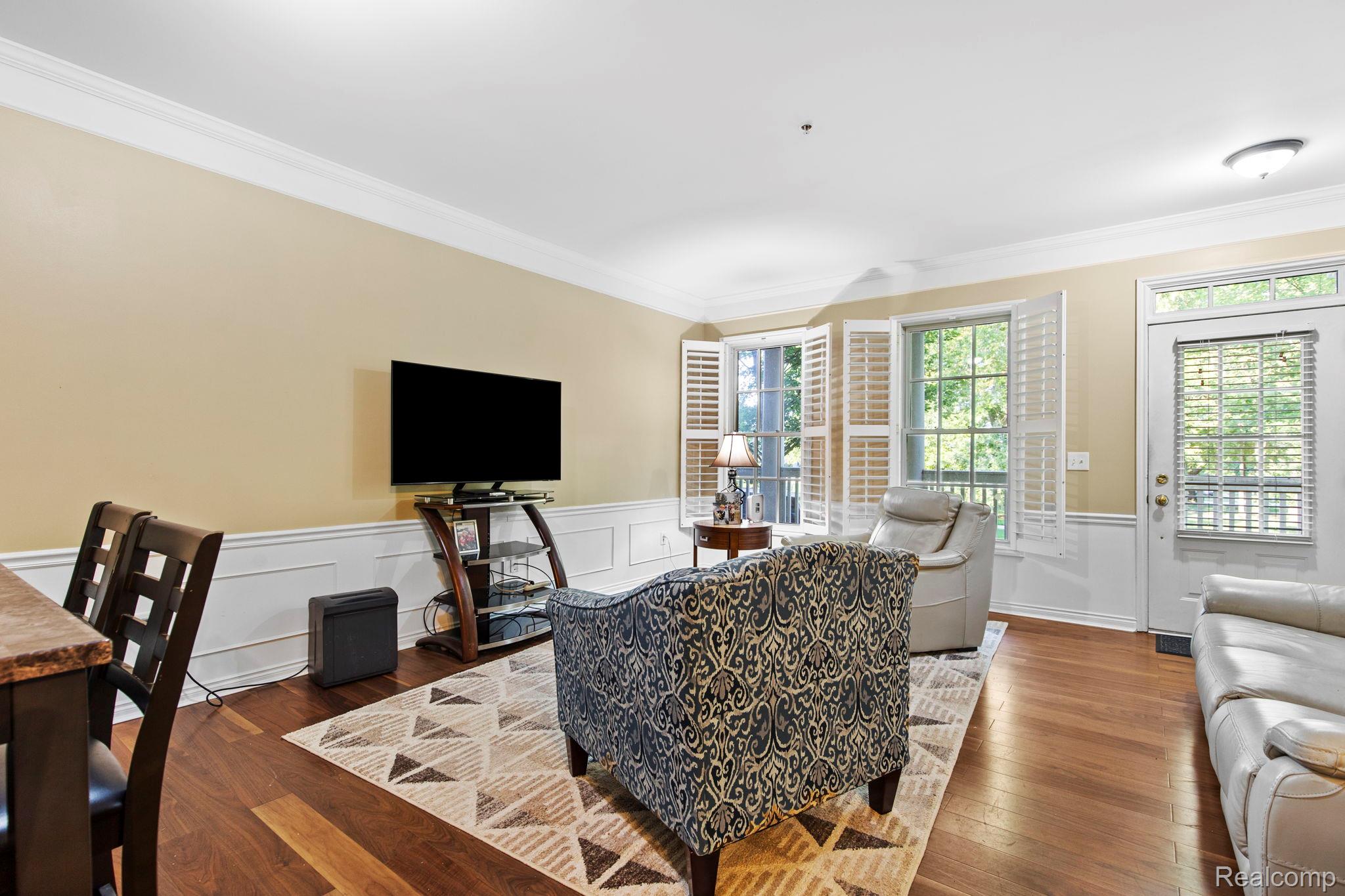 304 Constitution Street