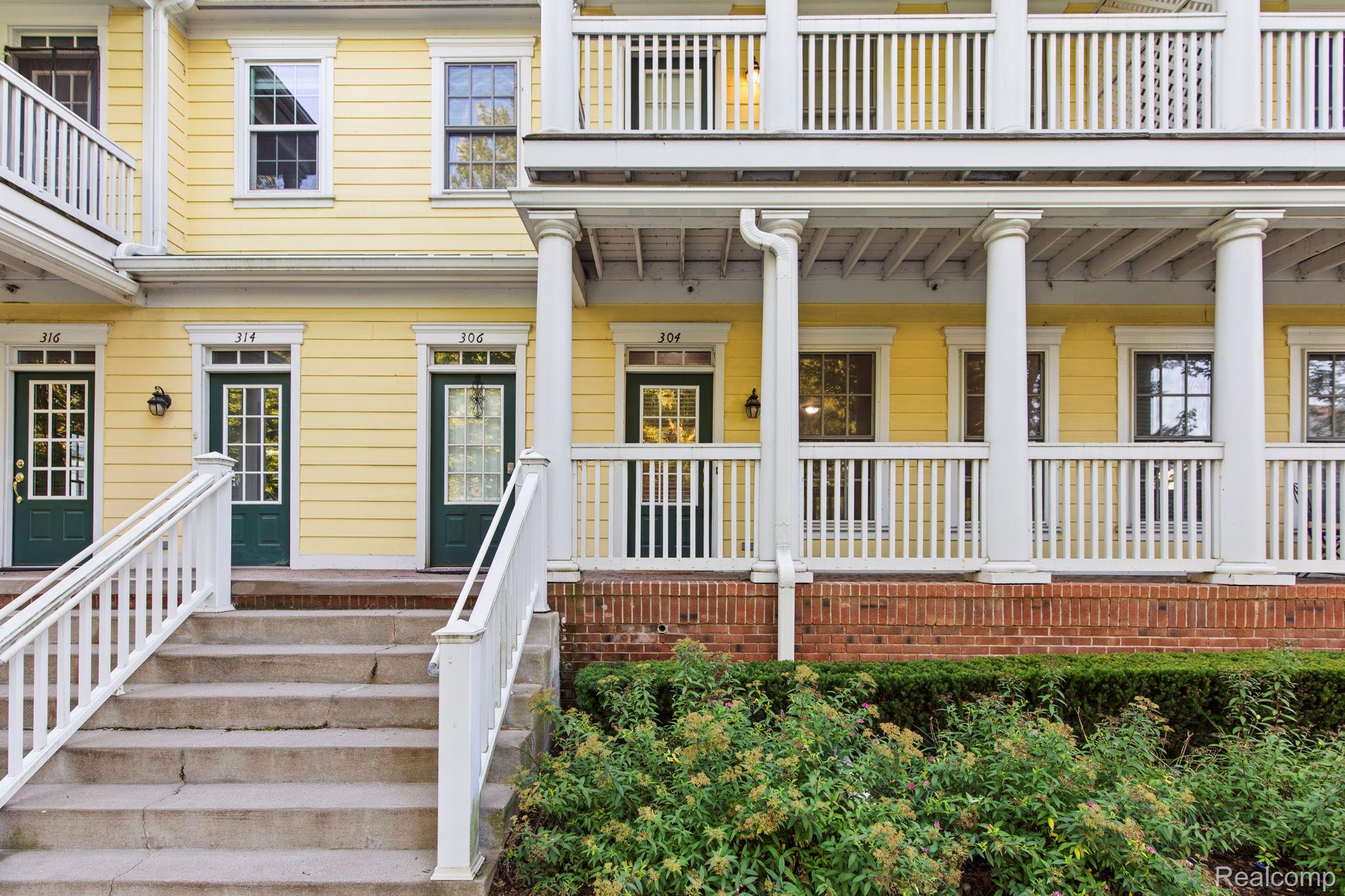 304 Constitution Street