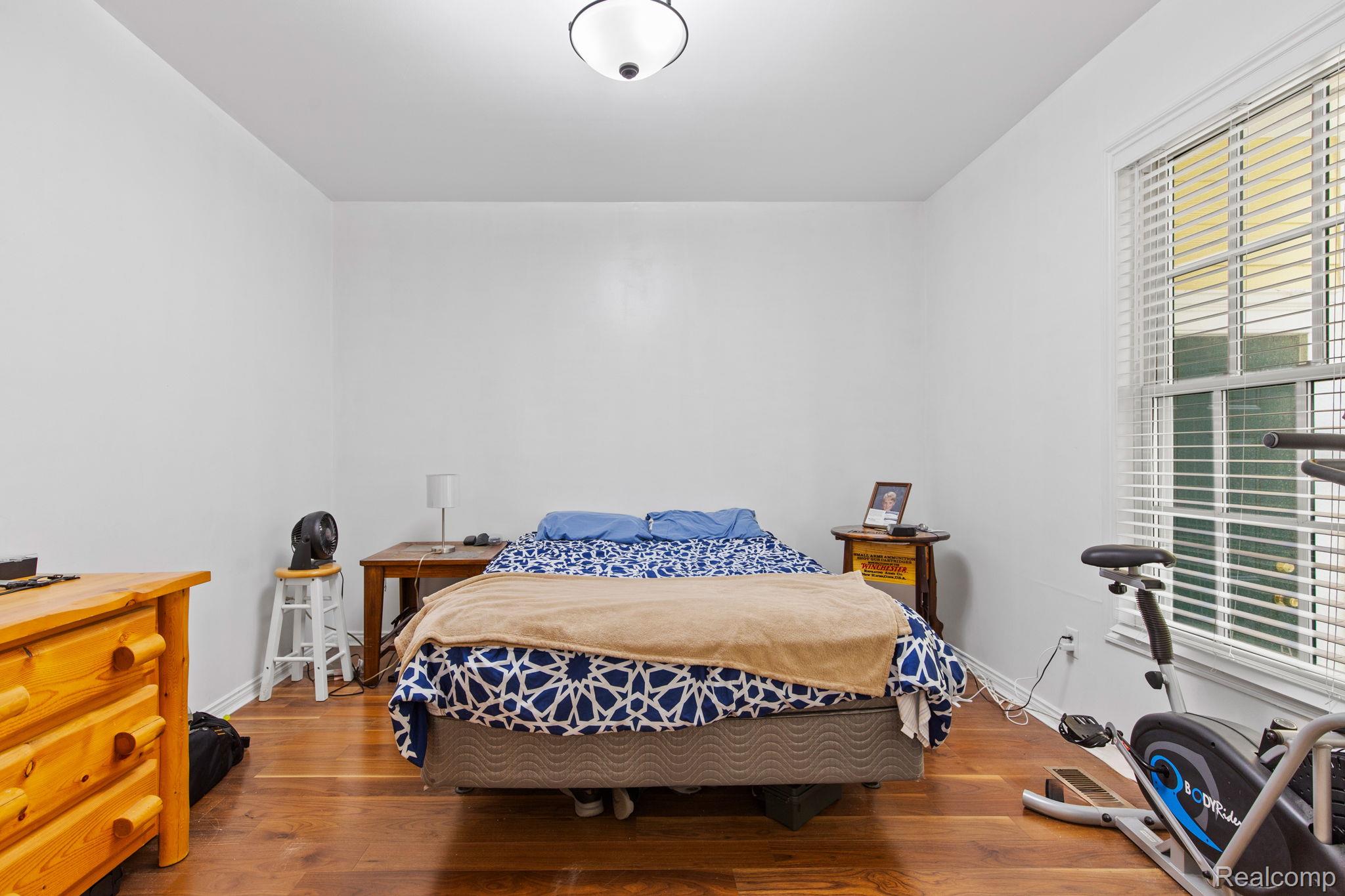 304 Constitution Street