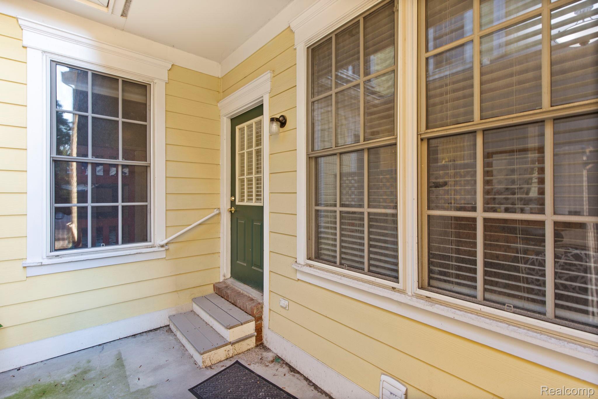 304 Constitution Street