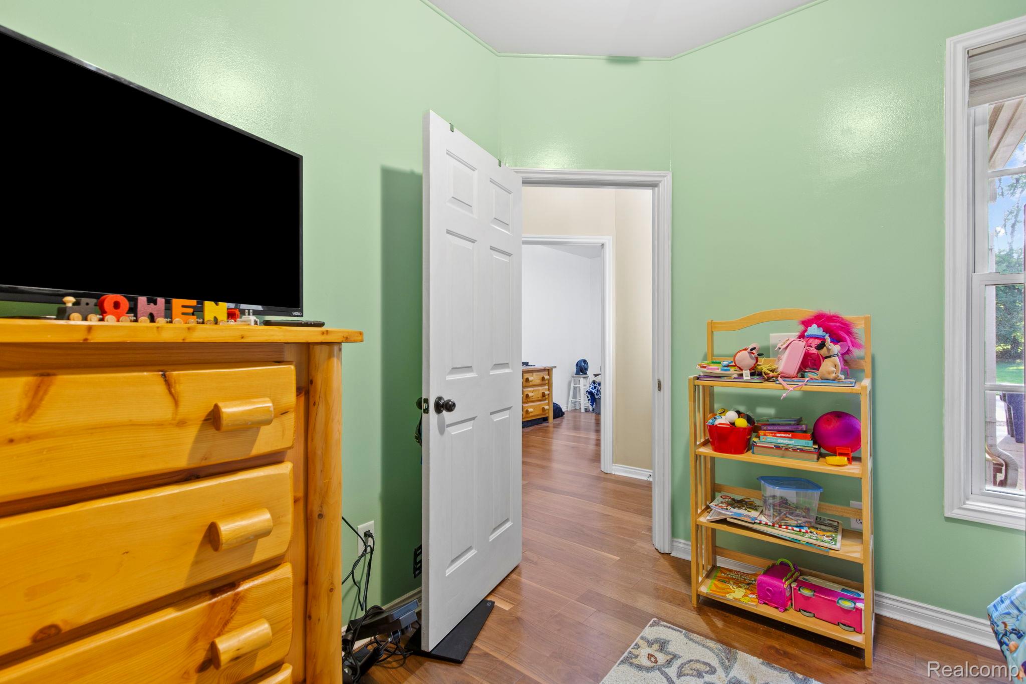 304 Constitution Street