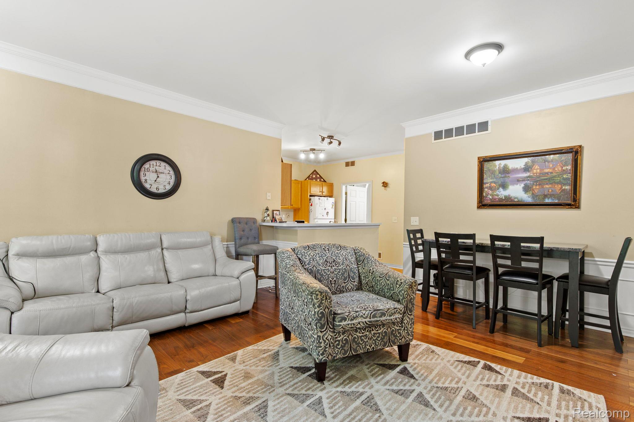 304 Constitution Street