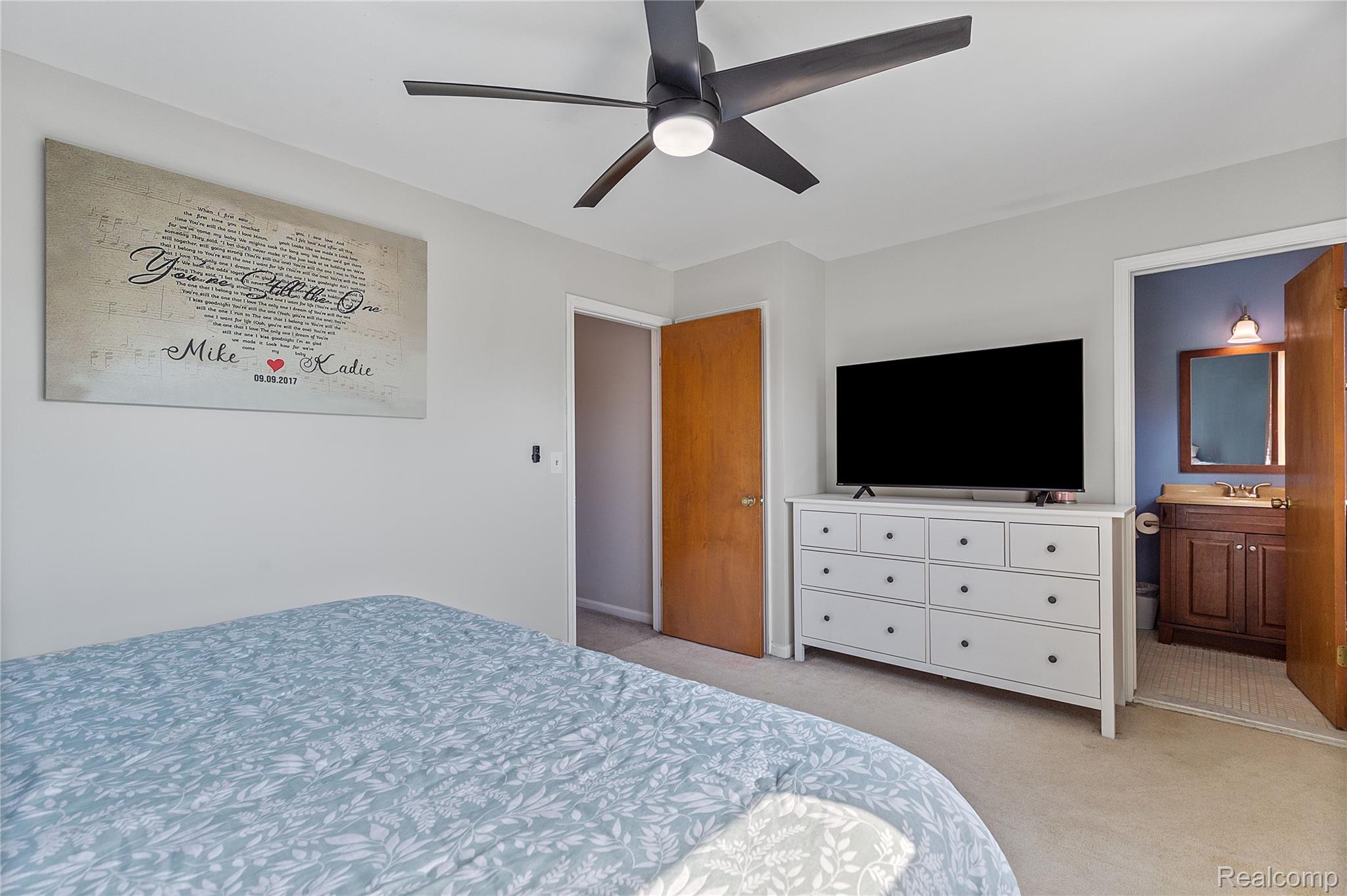 19296 Shadyside Street