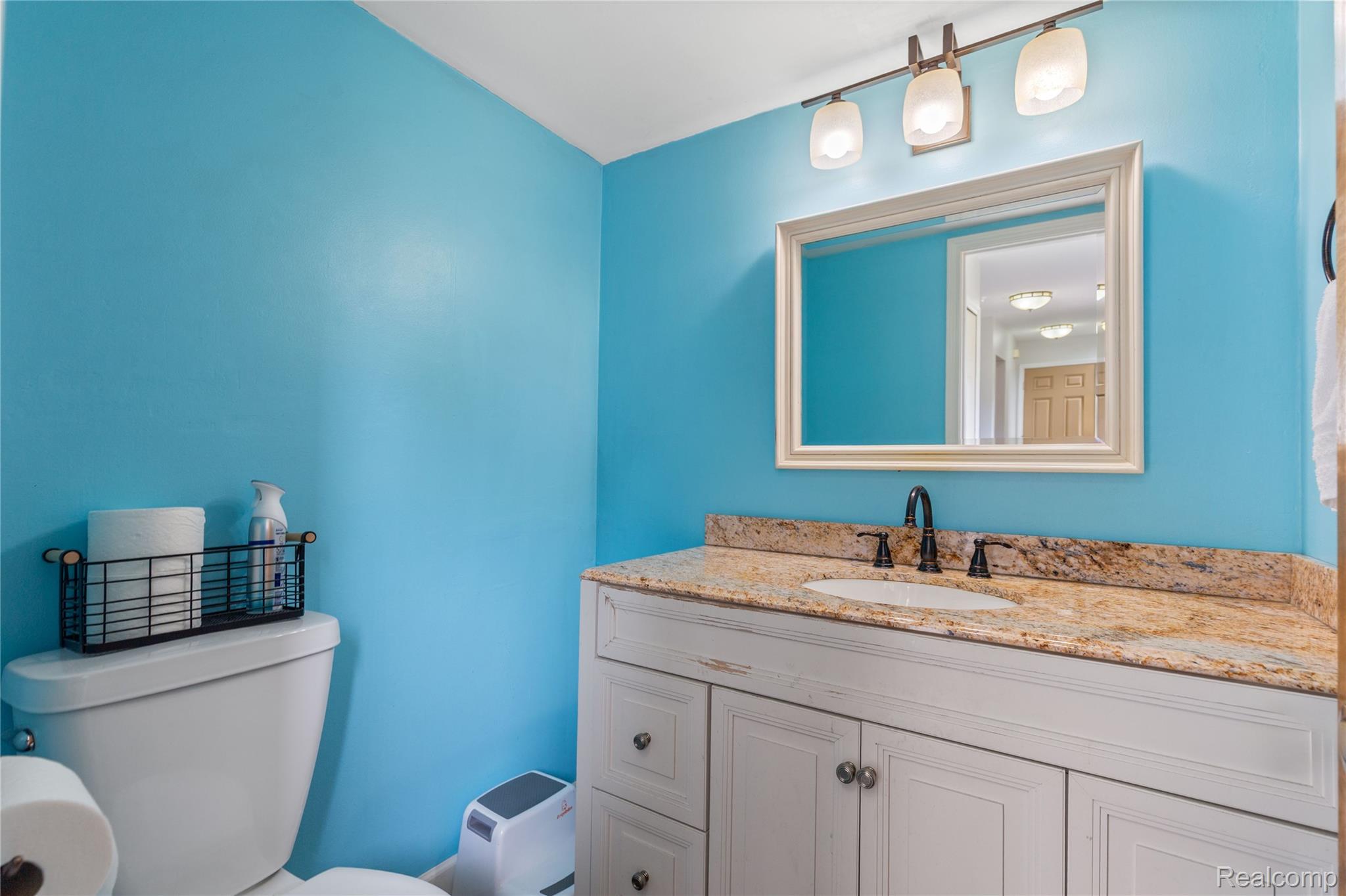 19296 Shadyside Street