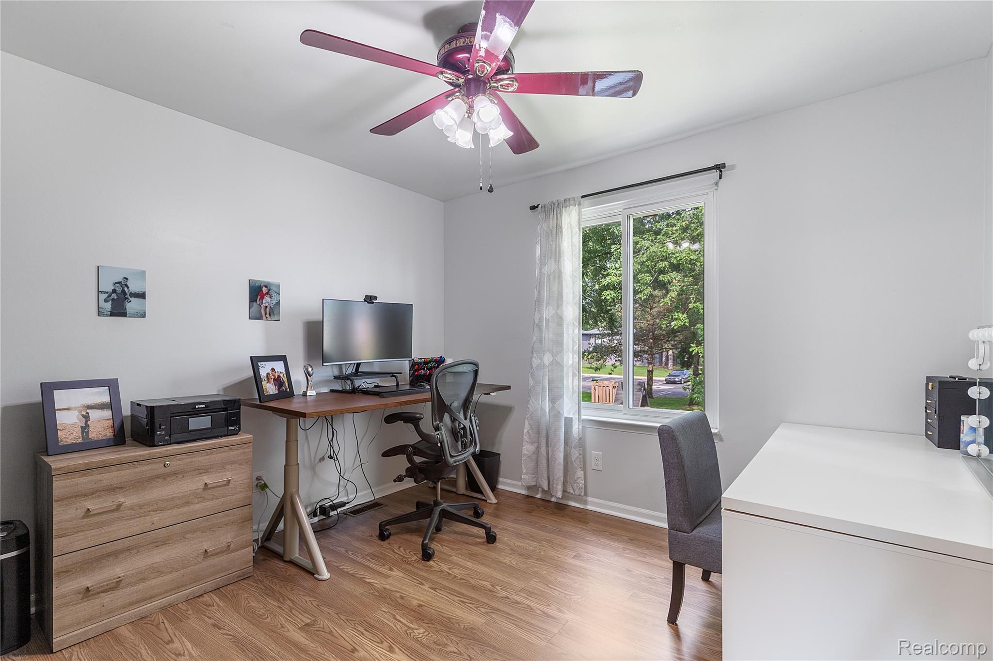 19296 Shadyside Street