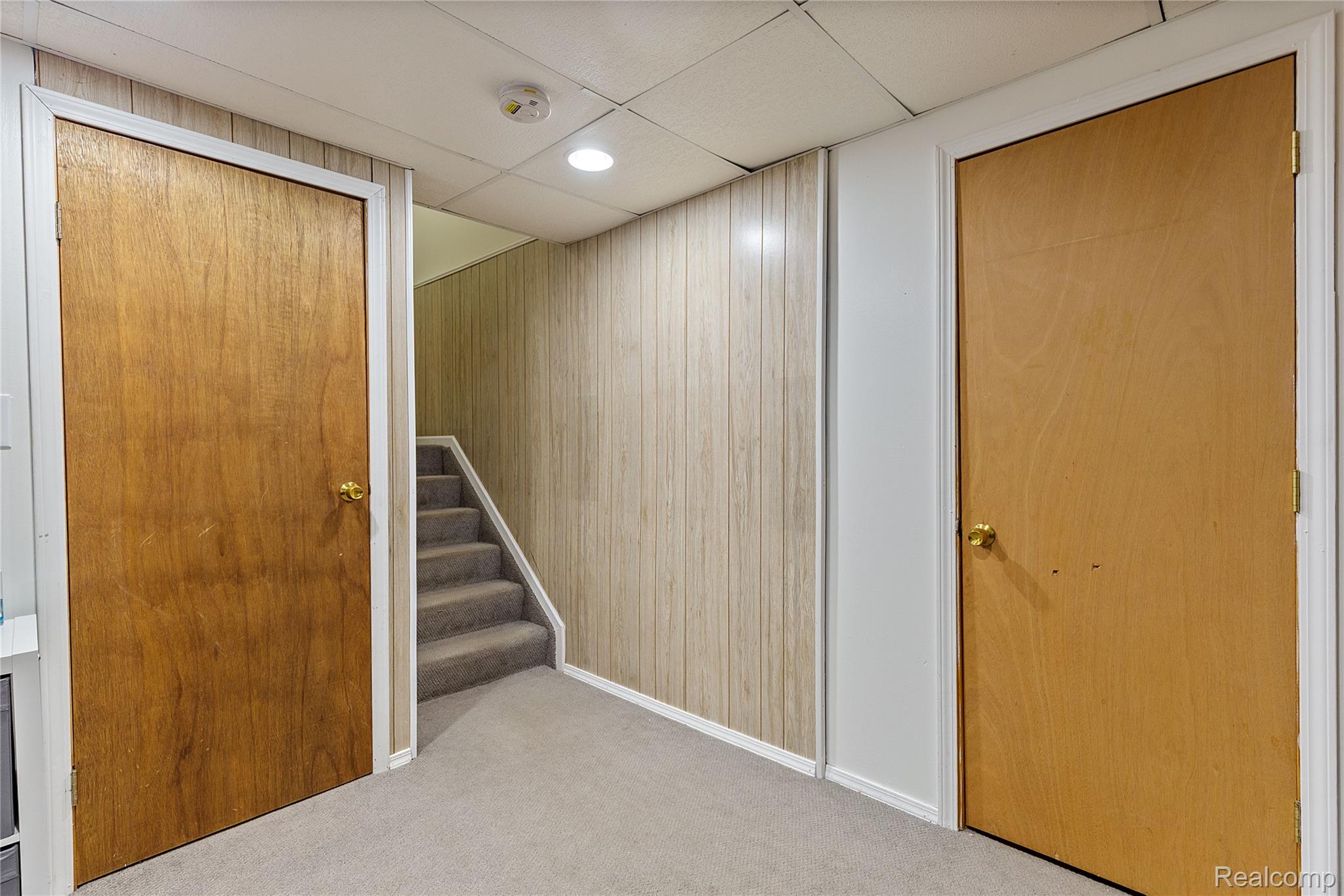 19296 Shadyside Street