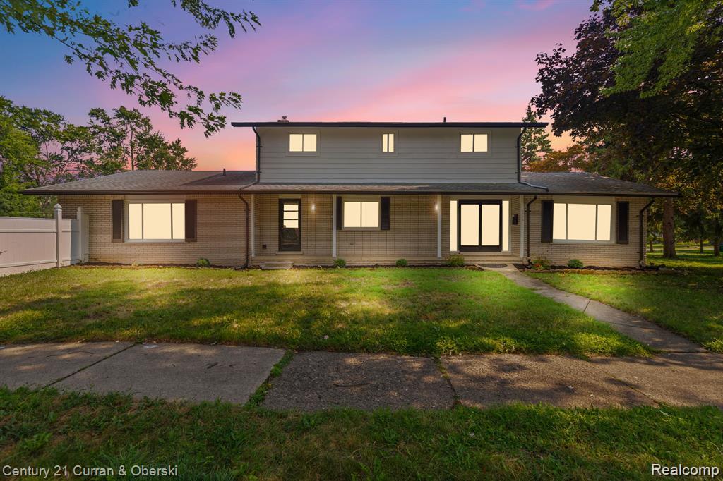 1386 Three Mile Drive