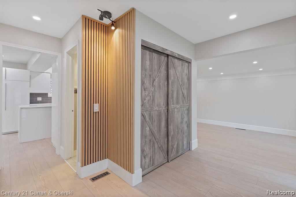 1386 Three Mile Drive