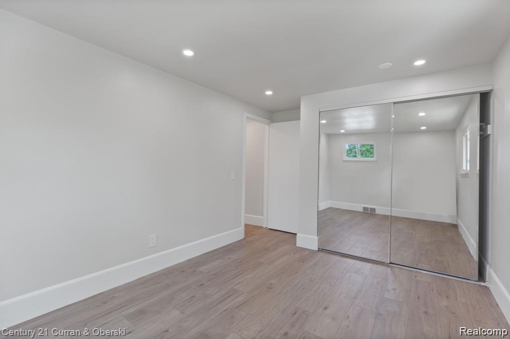 1386 Three Mile Drive