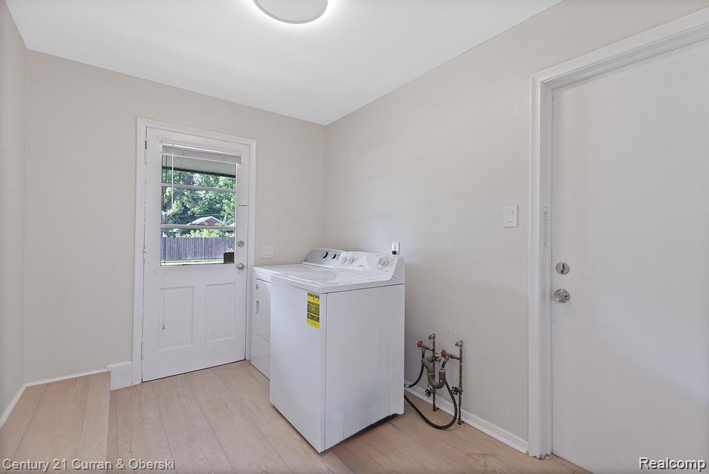 1386 Three Mile Drive