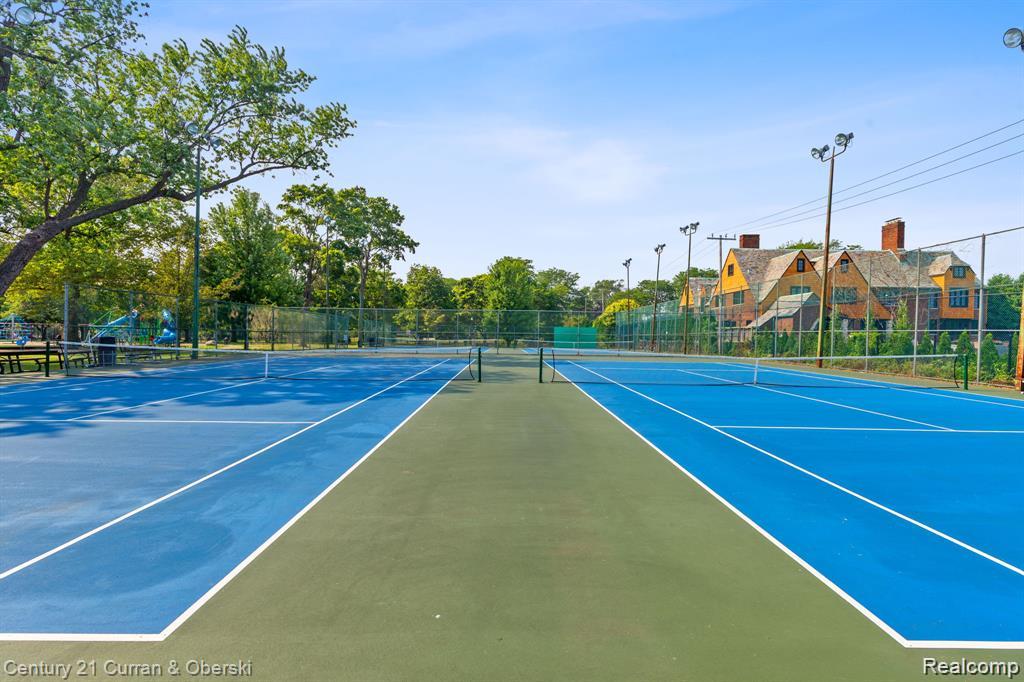 1386 Three Mile Drive