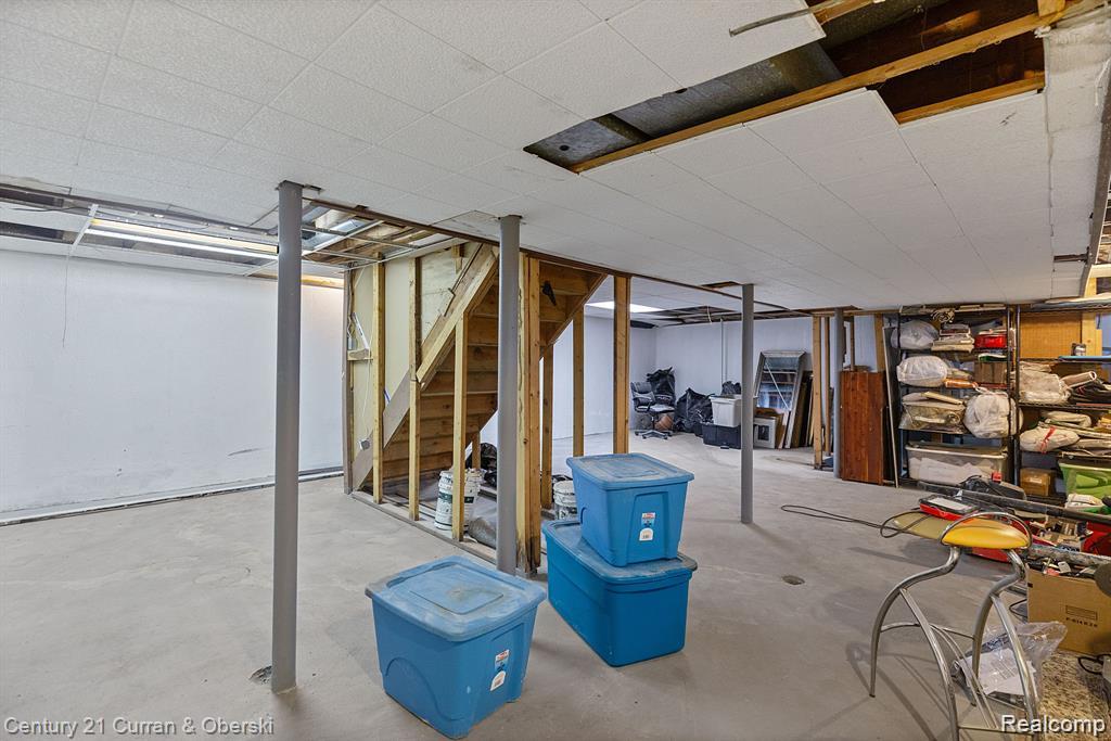 1386 Three Mile Drive