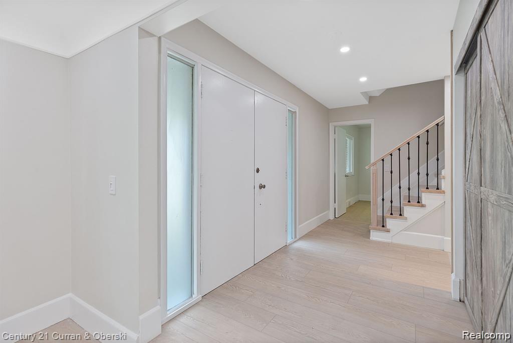 1386 Three Mile Drive