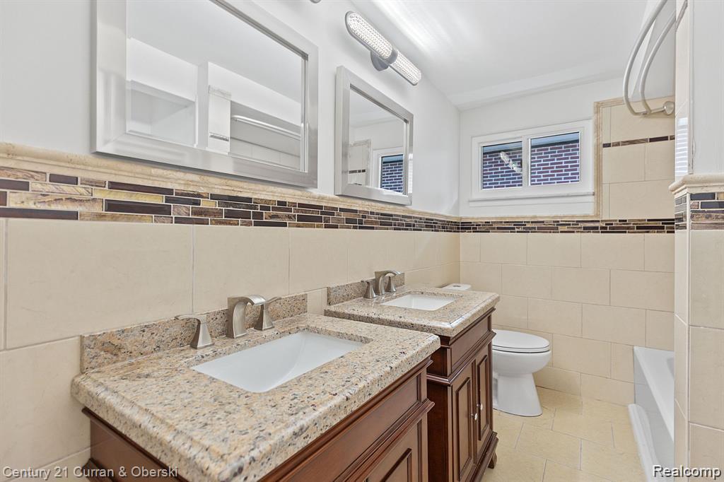 1386 Three Mile Drive