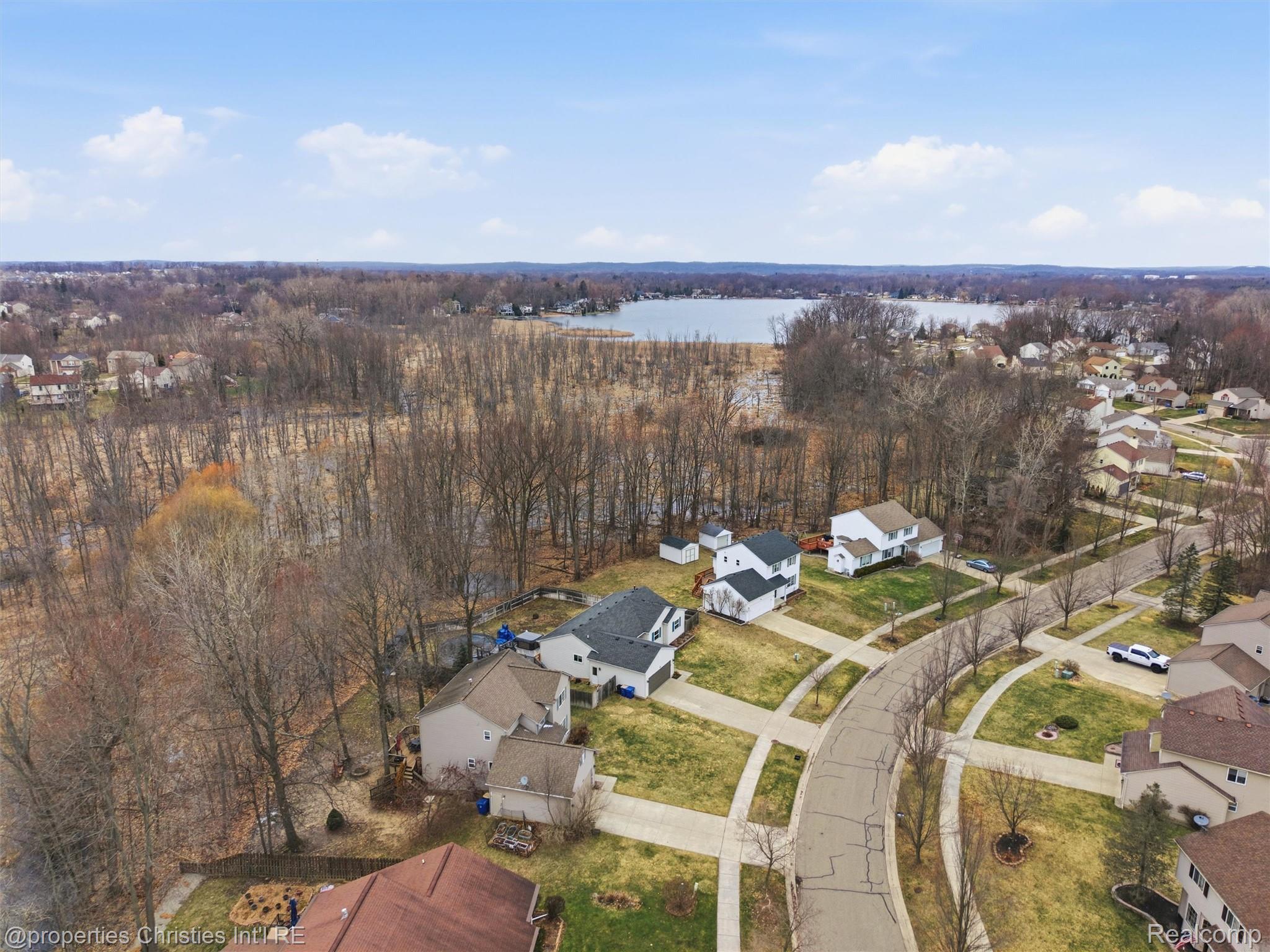 517 Cove View Drive