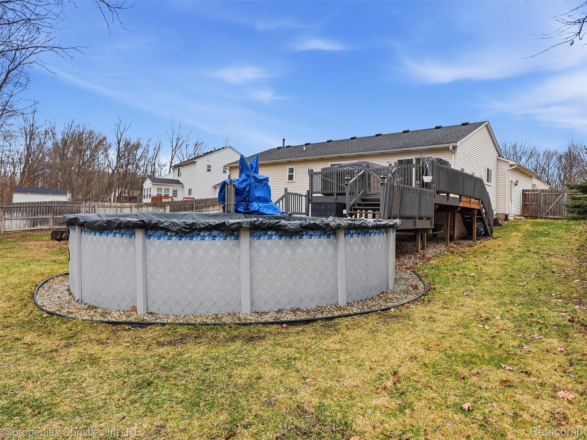 517 Cove View Drive