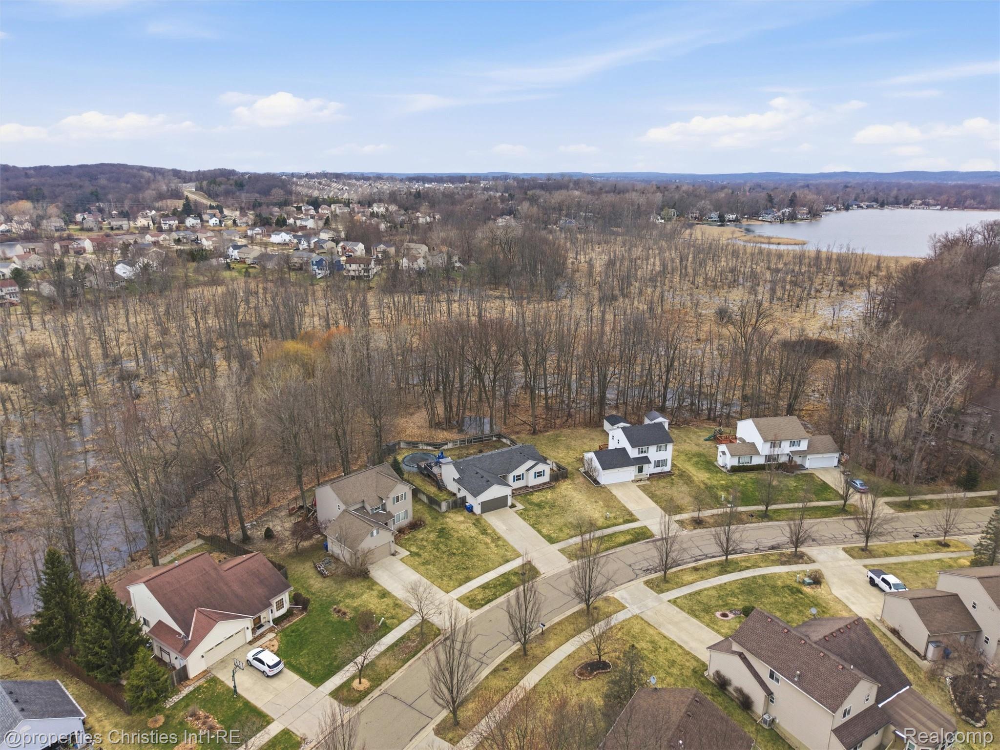 517 Cove View Drive