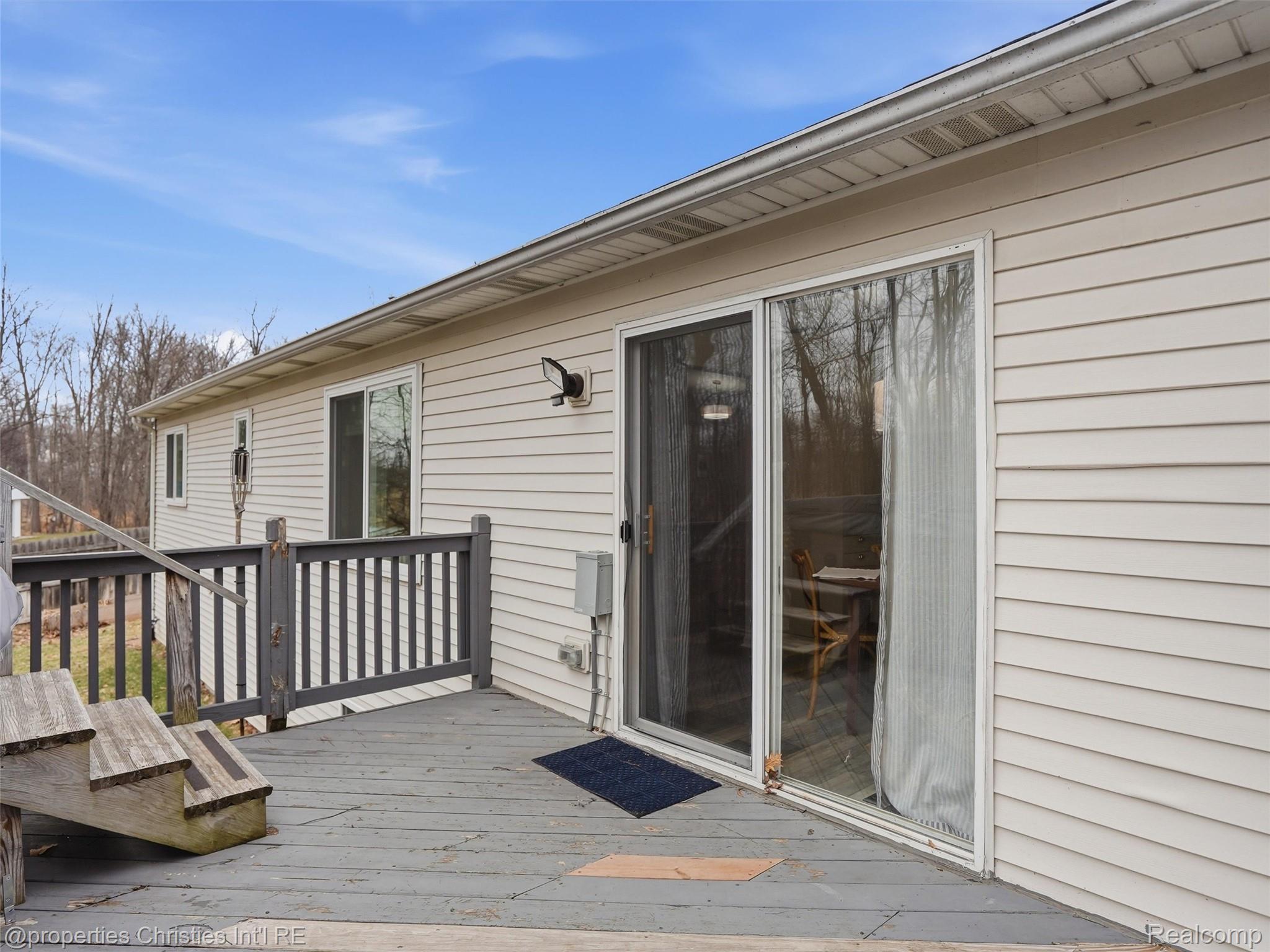 517 Cove View Drive