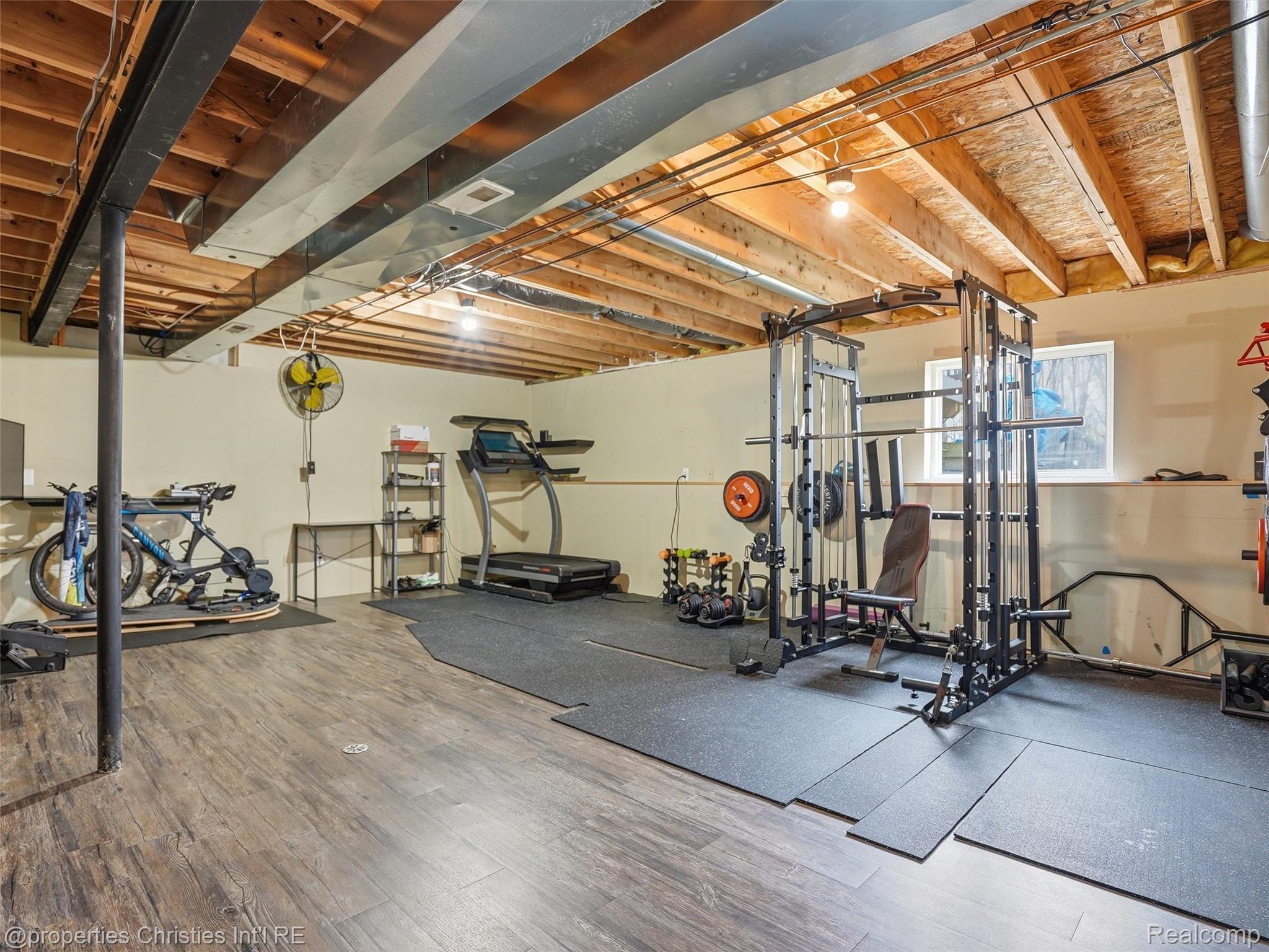 517 Cove View Drive