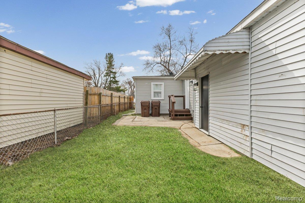 34948 Richard Street