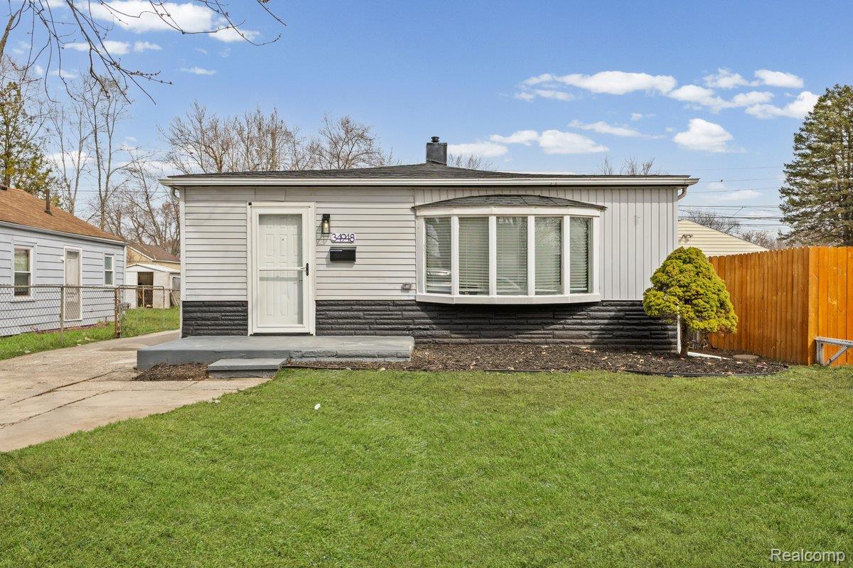 34948 Richard Street