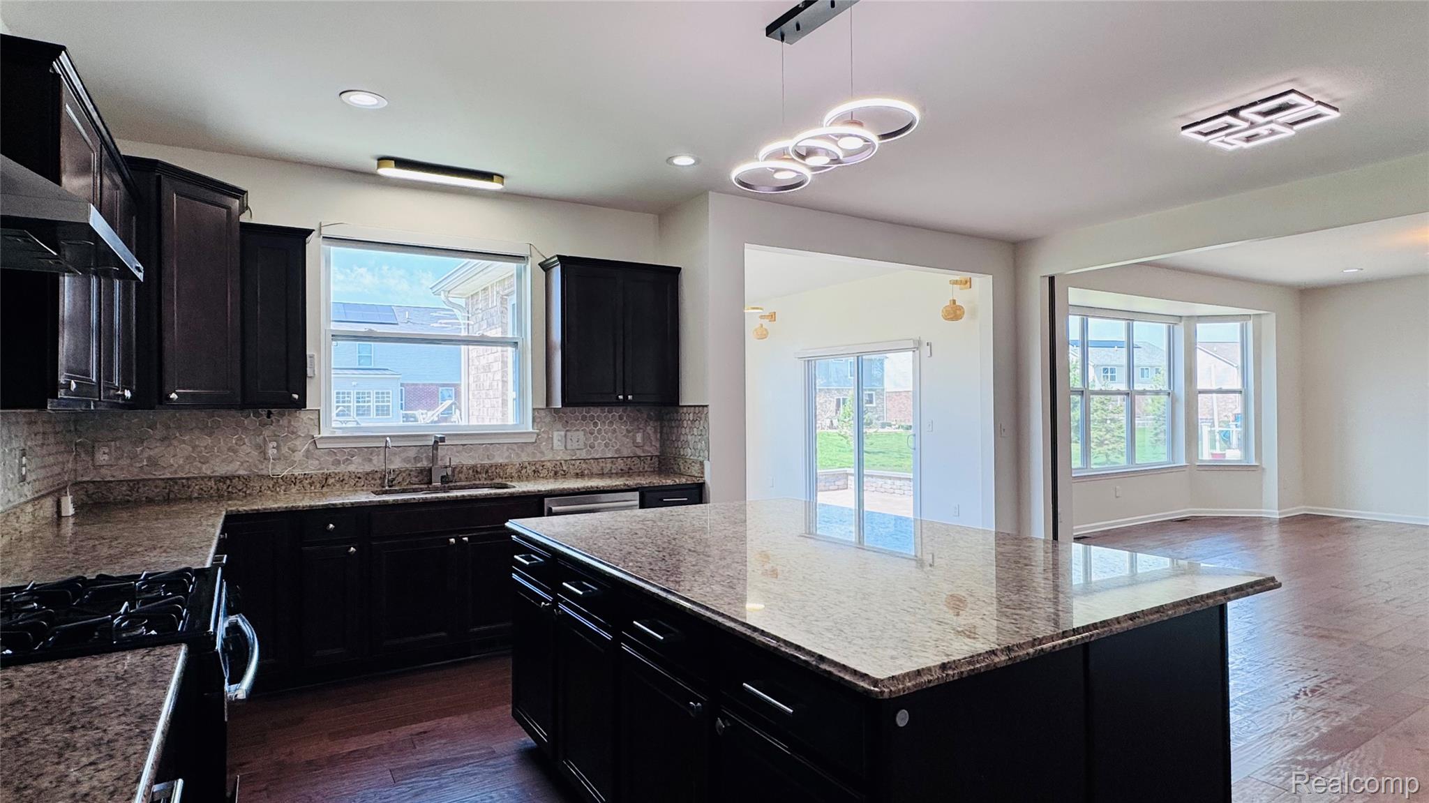912 Petersburg Drive