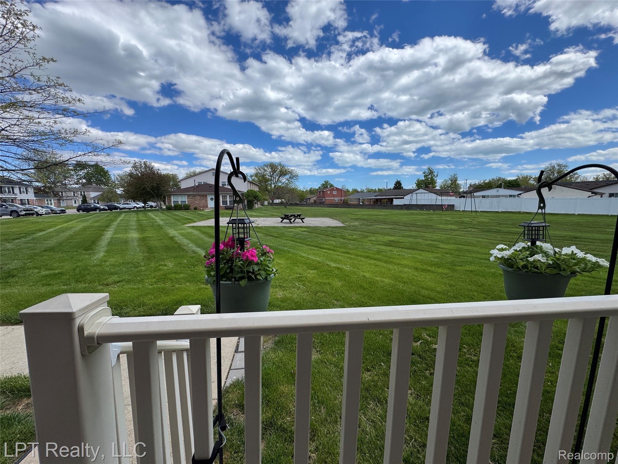 28382 Brookfield Court