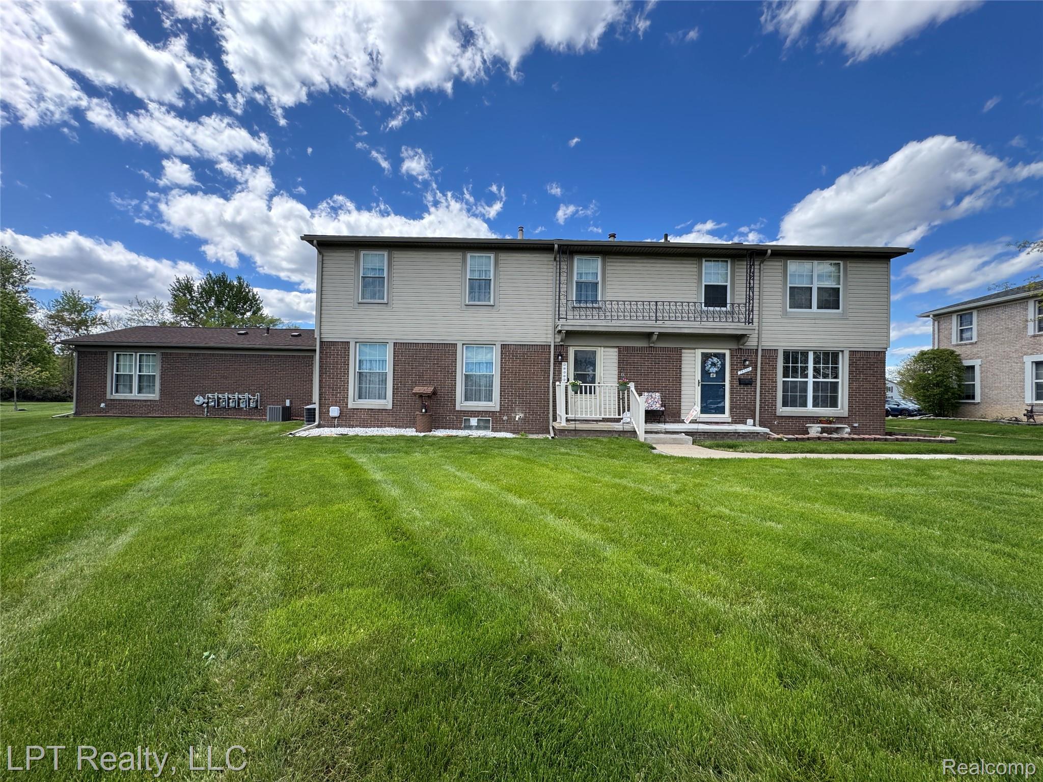 28382 Brookfield Court