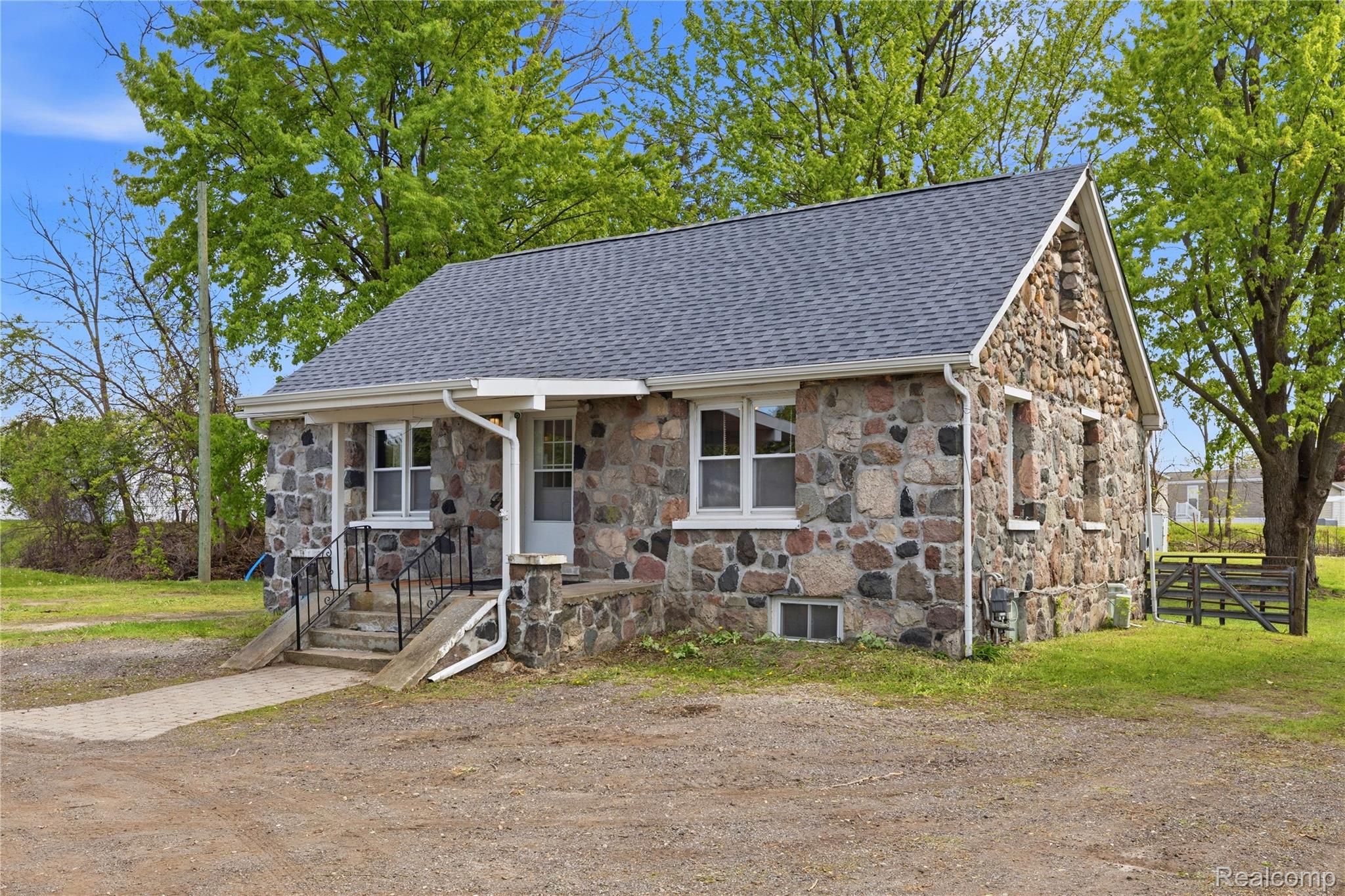 725 Mason Road