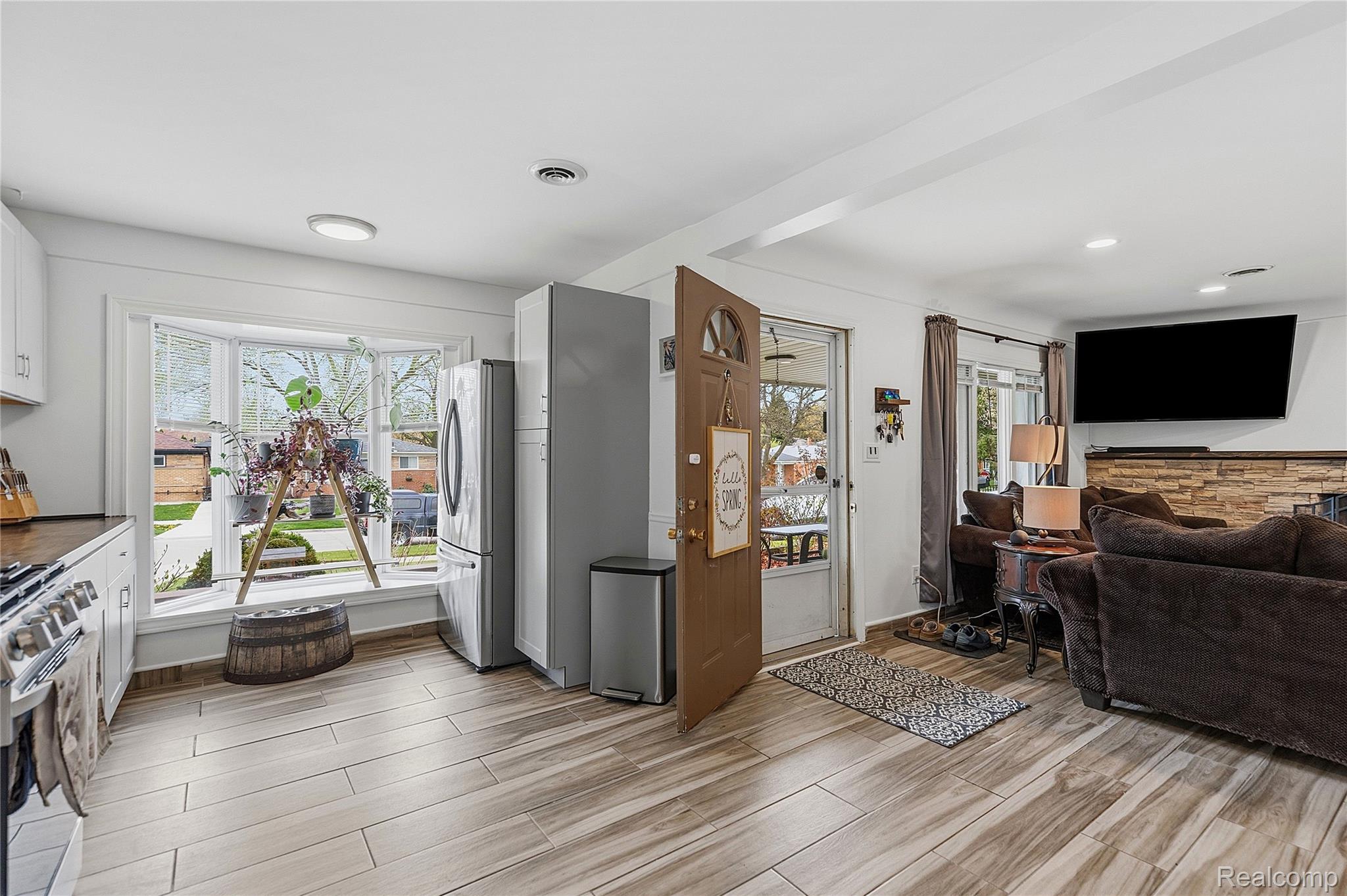 7466 Fenton Street