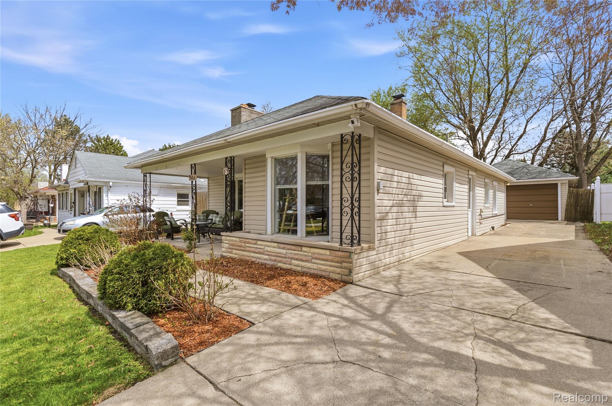7466 Fenton Street