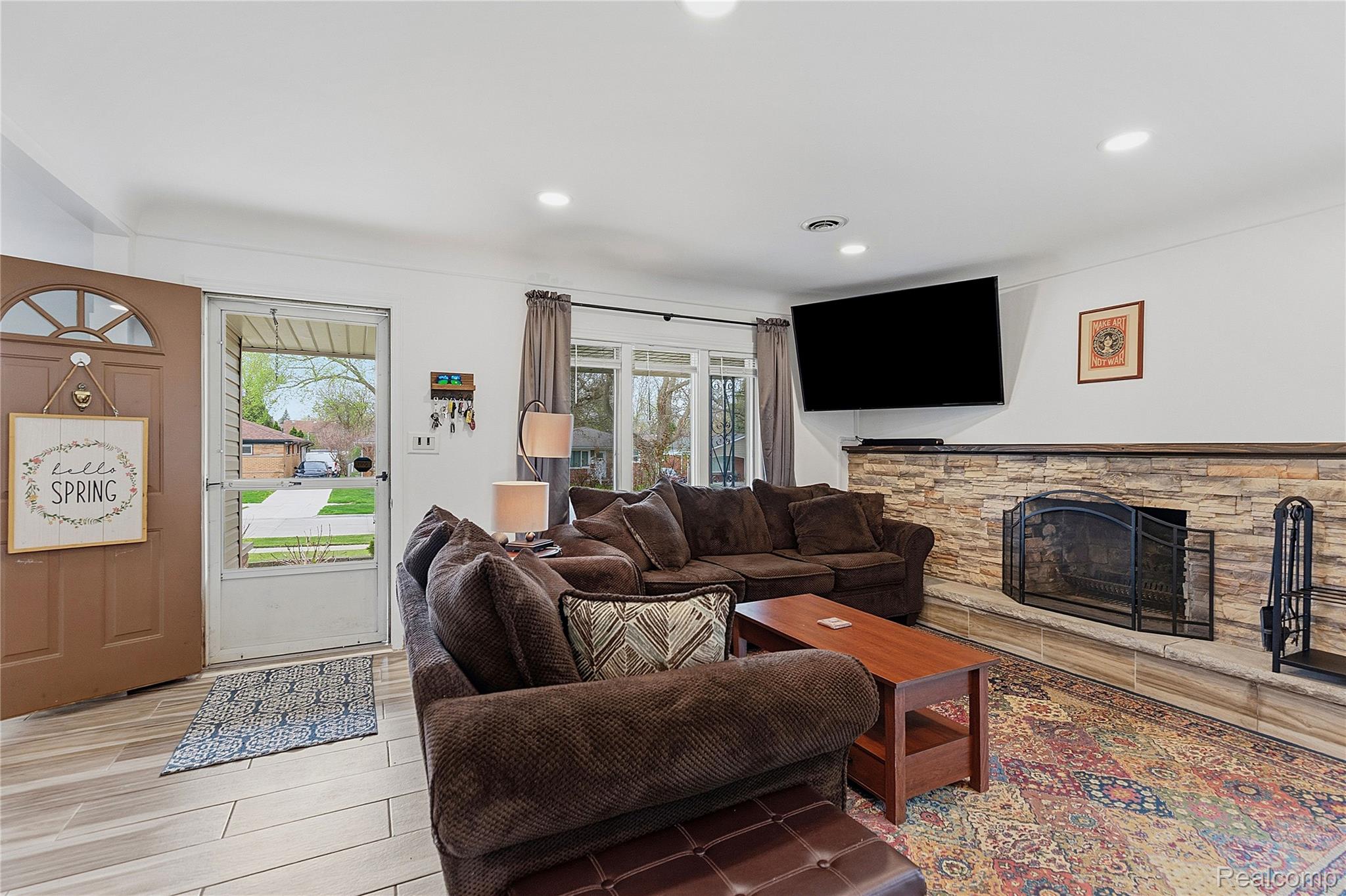 7466 Fenton Street