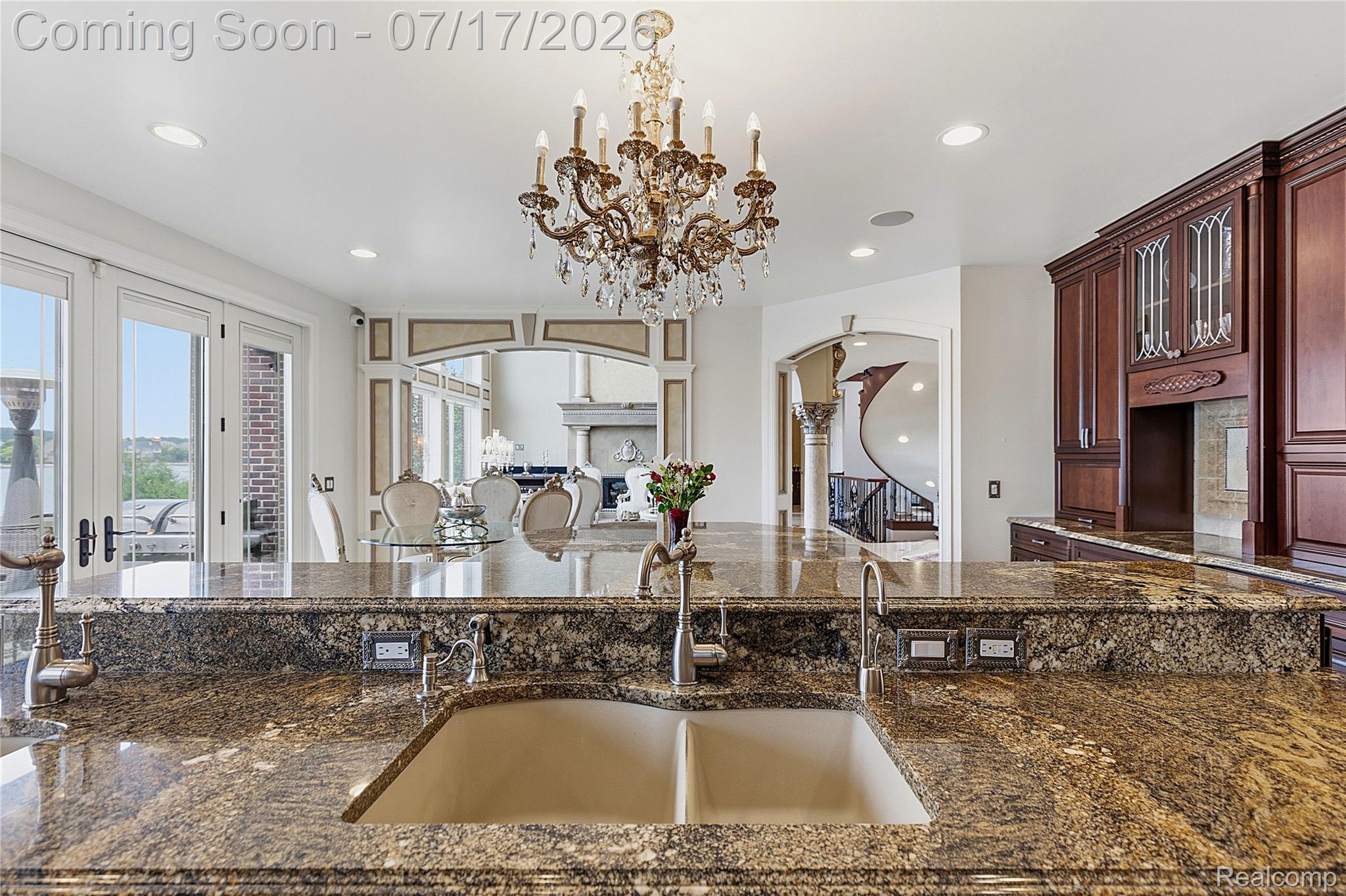 48554 STONERIDGE Drive