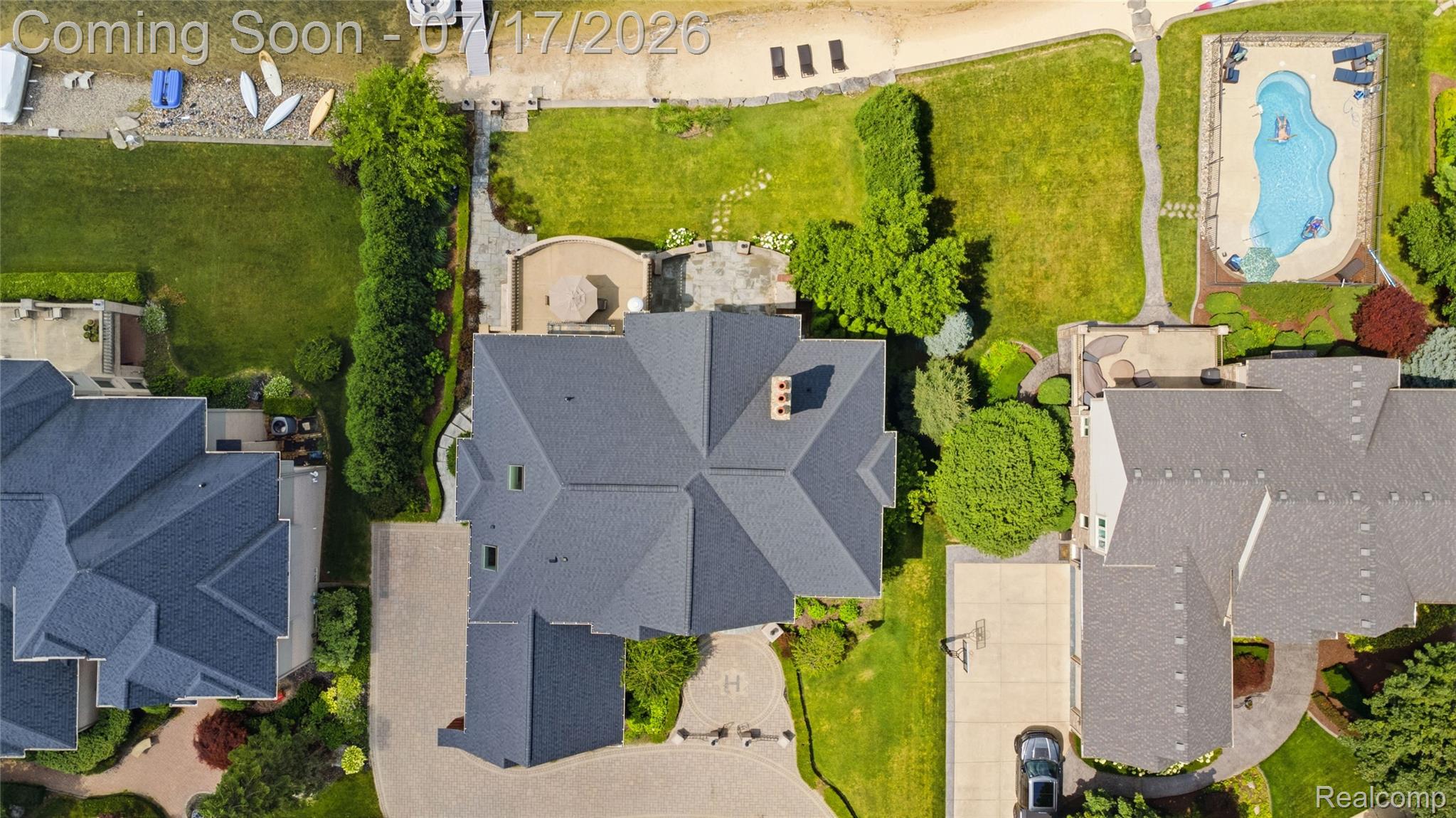 48554 STONERIDGE Drive