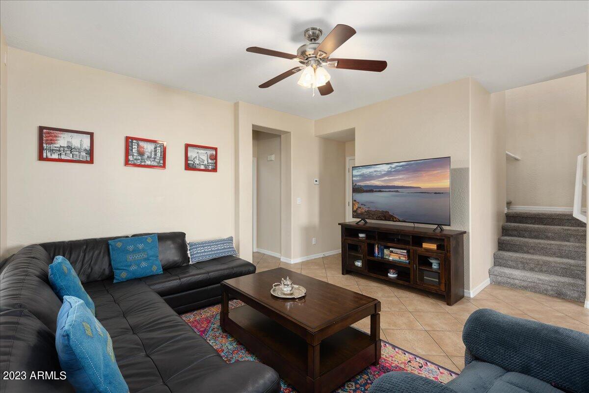 3668 W MUIRFIELD Court