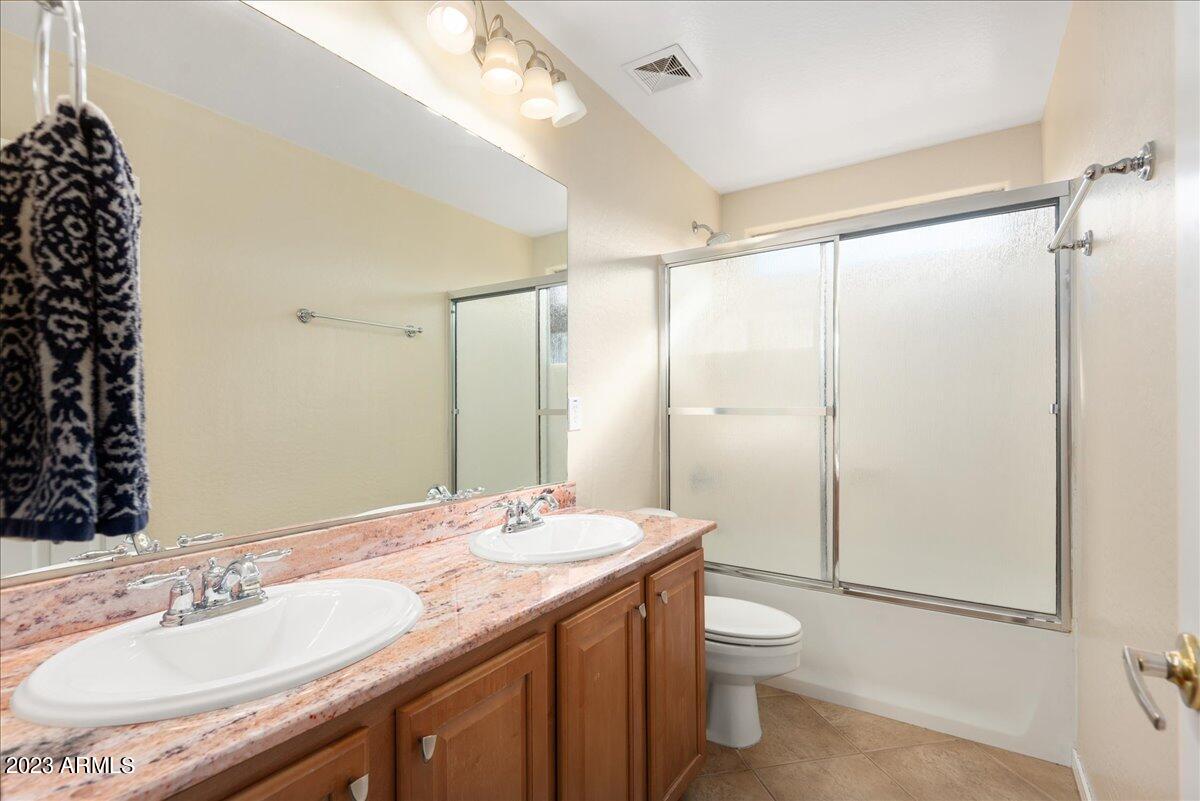 3668 W MUIRFIELD Court