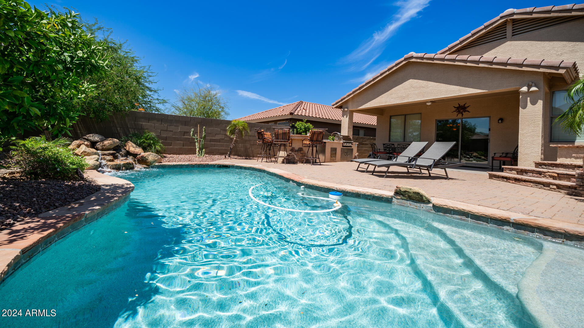 43215 N HEAVENLY Way