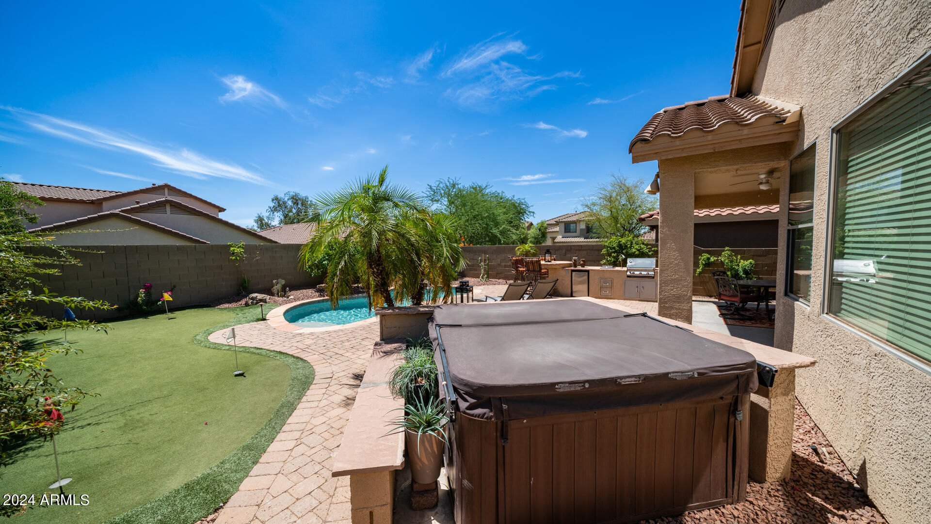 43215 N HEAVENLY Way