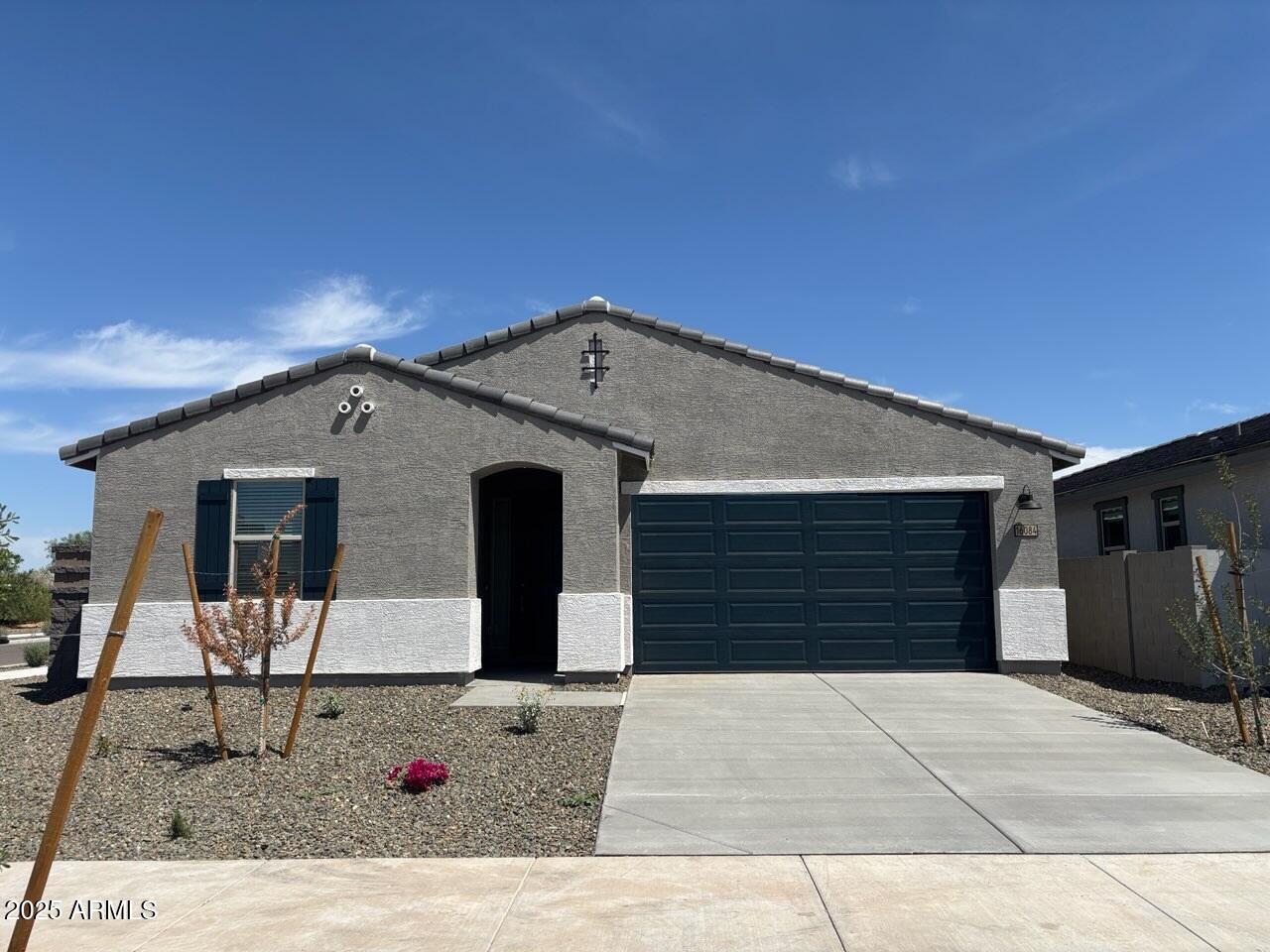 16084 W PRICKLY PEAR Trail