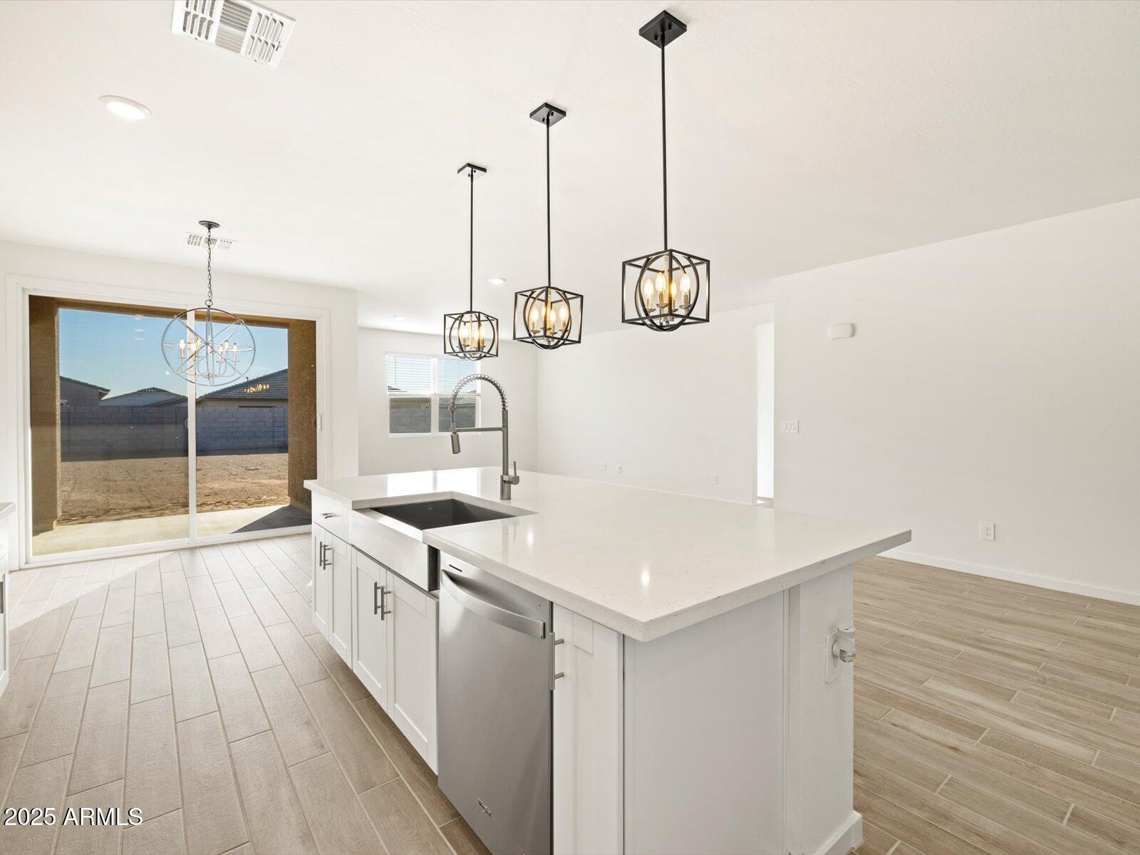 16084 W PRICKLY PEAR Trail
