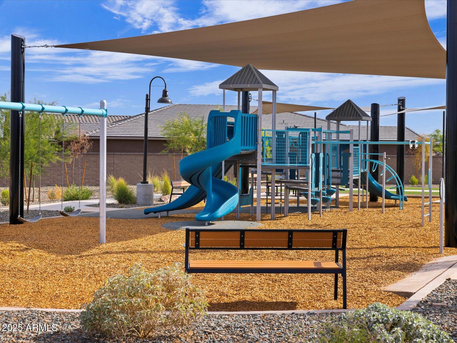 16084 W PRICKLY PEAR Trail