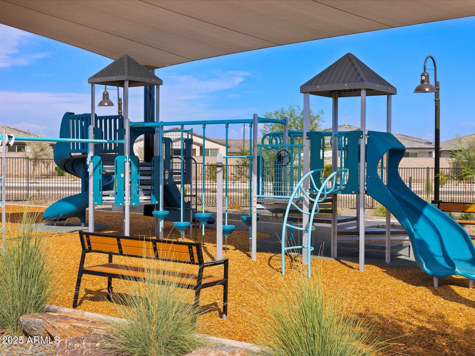 16084 W PRICKLY PEAR Trail