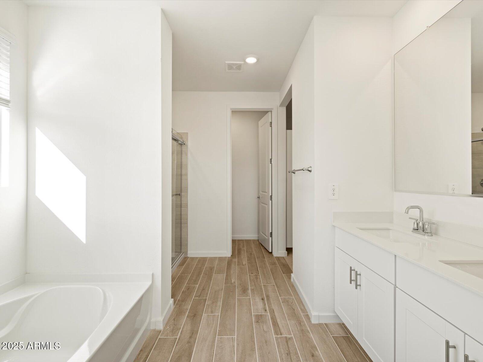 16084 W PRICKLY PEAR Trail