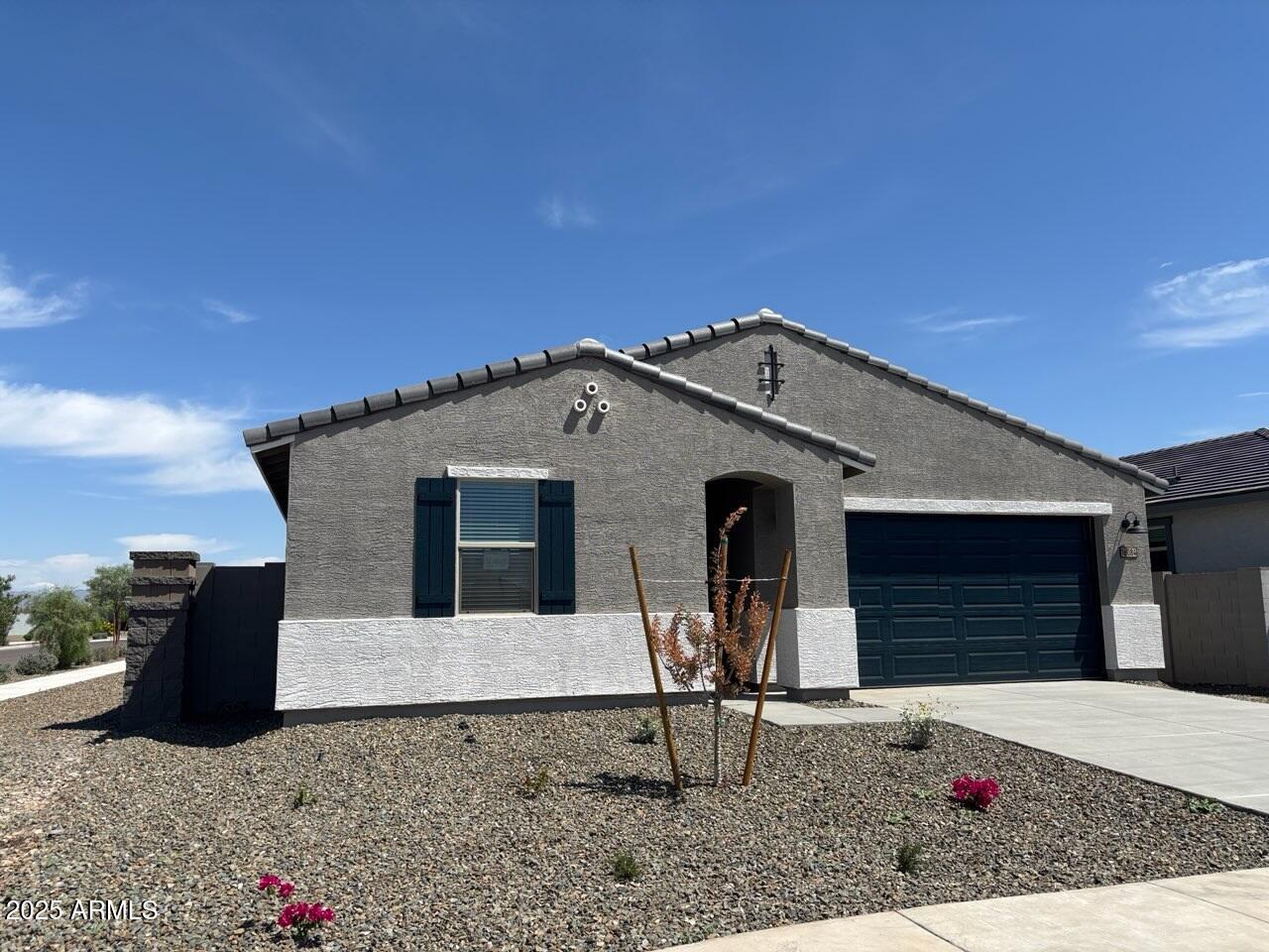 16084 W PRICKLY PEAR Trail
