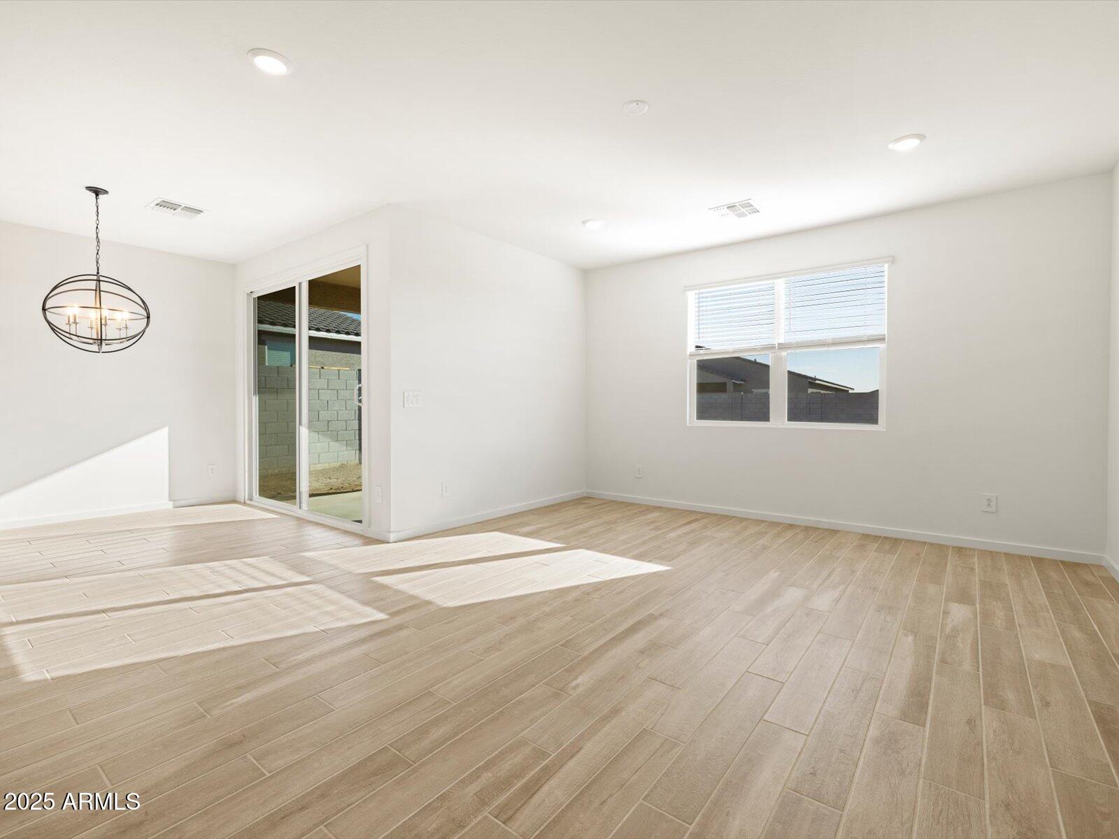 16084 W PRICKLY PEAR Trail
