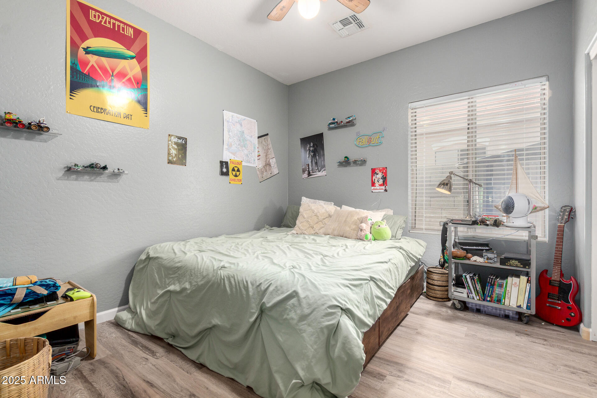 17759 W PORT ROYALE Lane