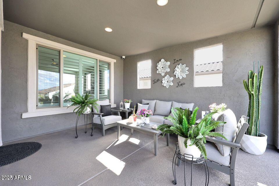 26764 W Ponderosa Lane