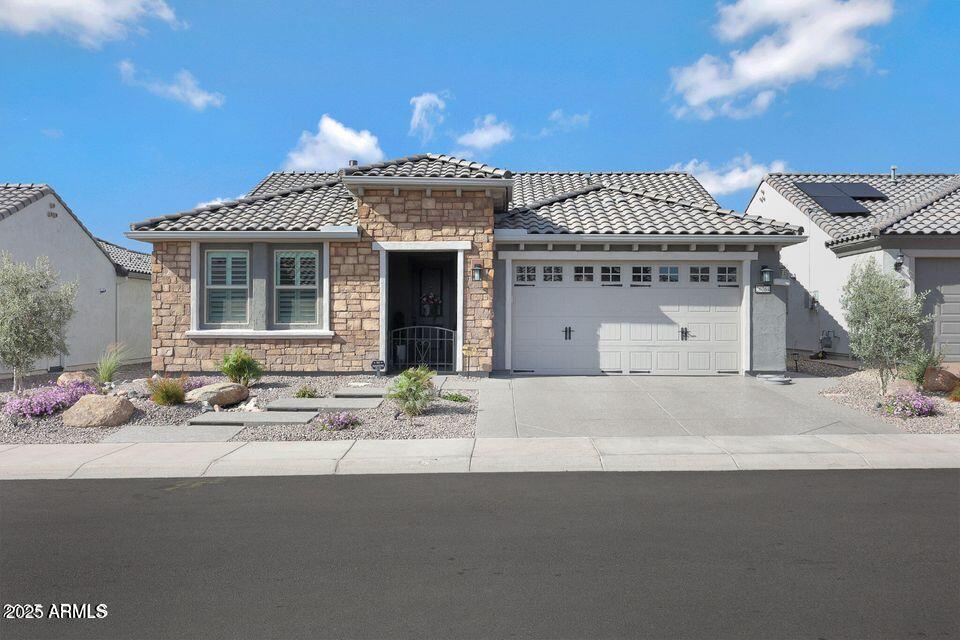 26764 W Ponderosa Lane