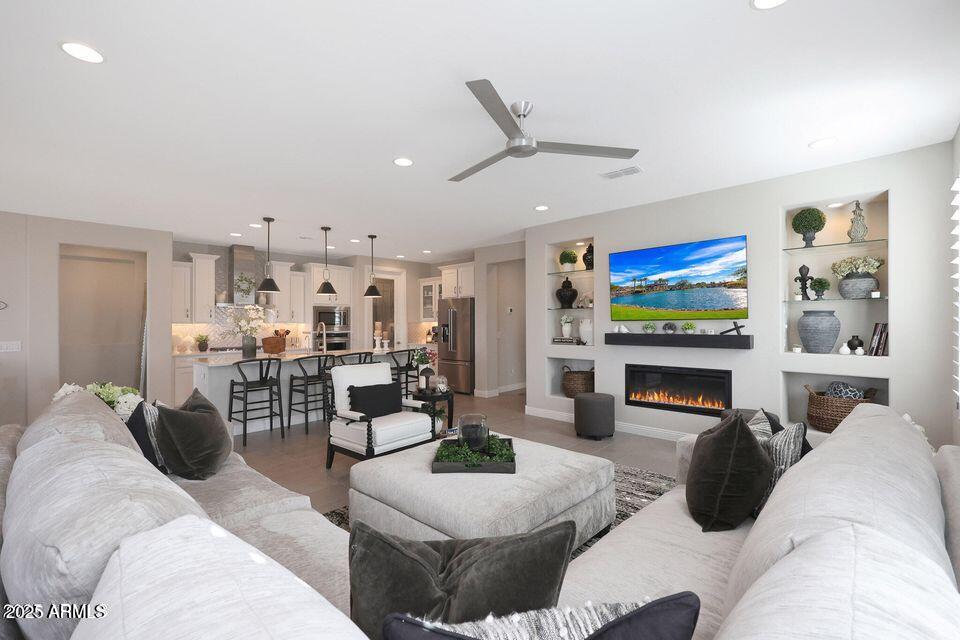 26764 W Ponderosa Lane